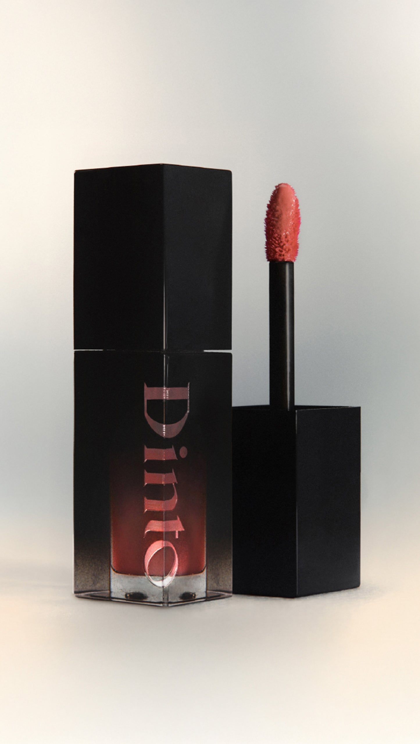 BLUR-GLOWY LIP TINT