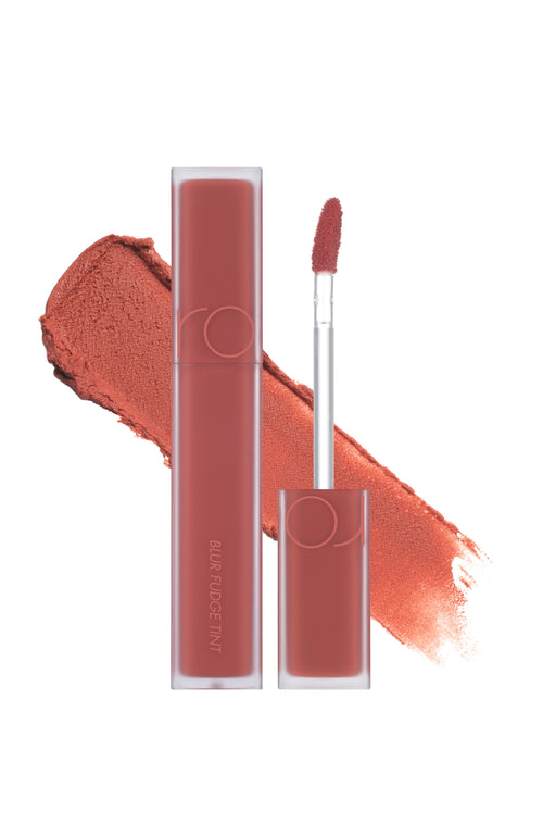 Load image 1 in gallery view. BLUR FUDGE TINT