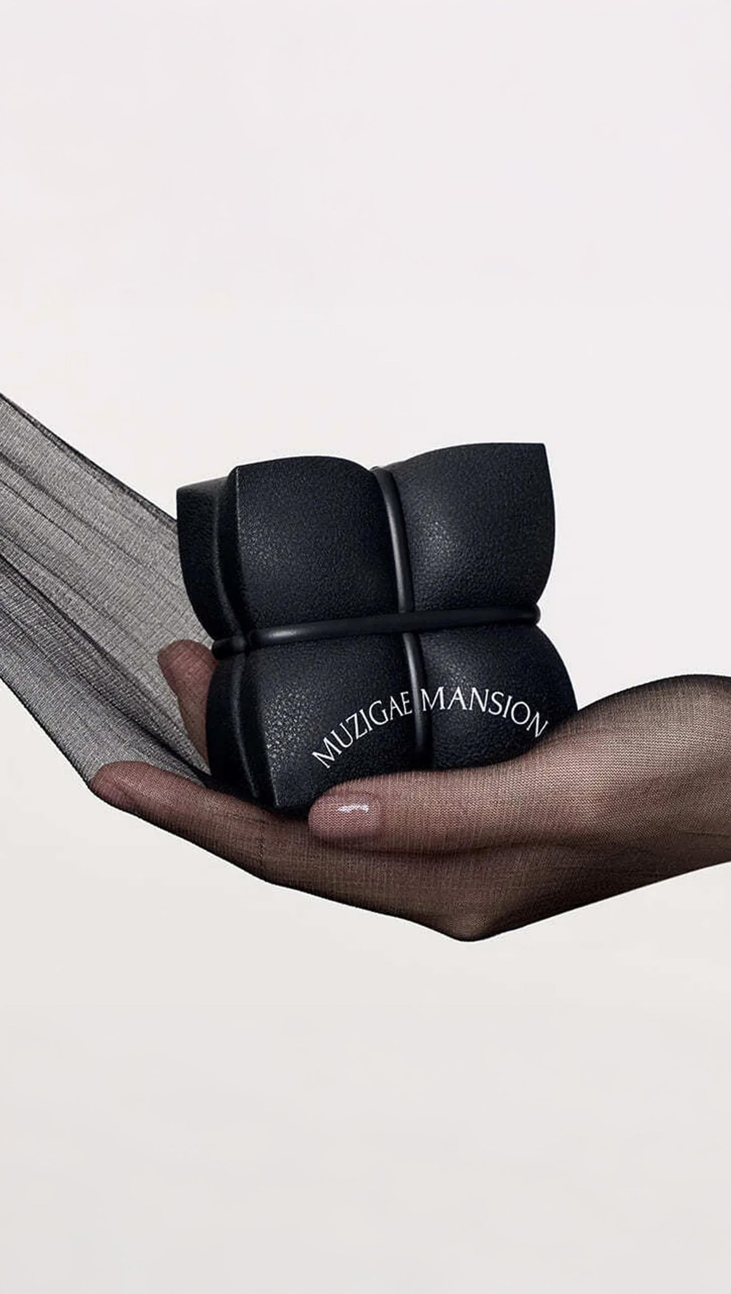 SLEEK MATT CUSHION